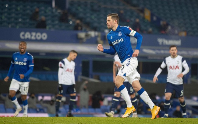 真相之间的 真相之间的